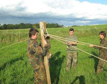 Kolonia i obóz 